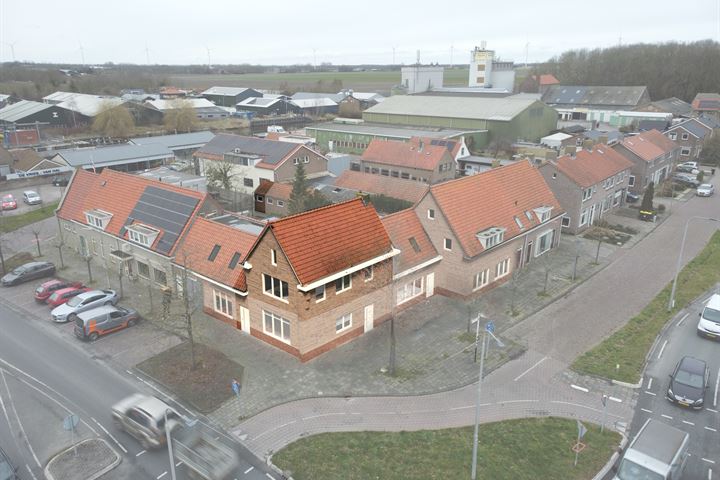 Prins Bernhardweg 2a in Slootdorp