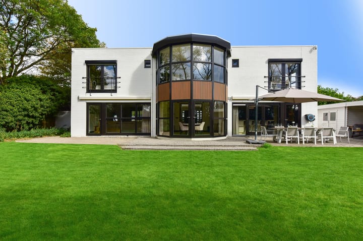 Prins Florislaan 9 in Badhoevedorp