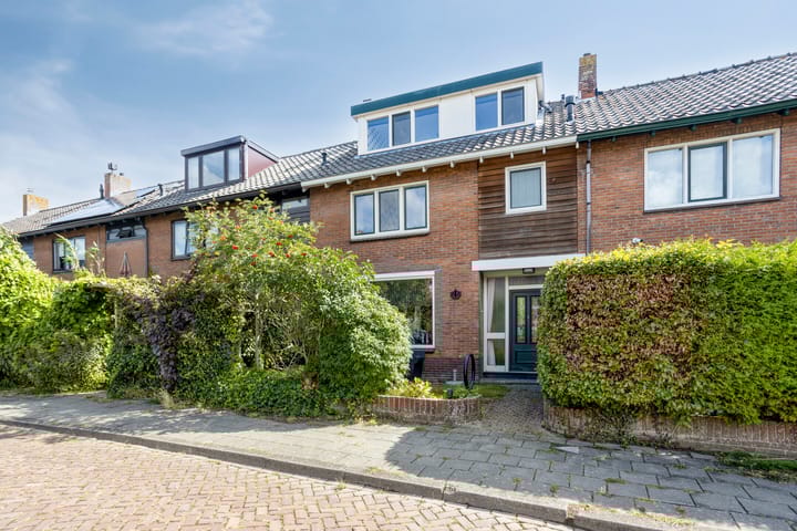 Photo of property Prins Frederik Hendrikstraat 18, Castricum