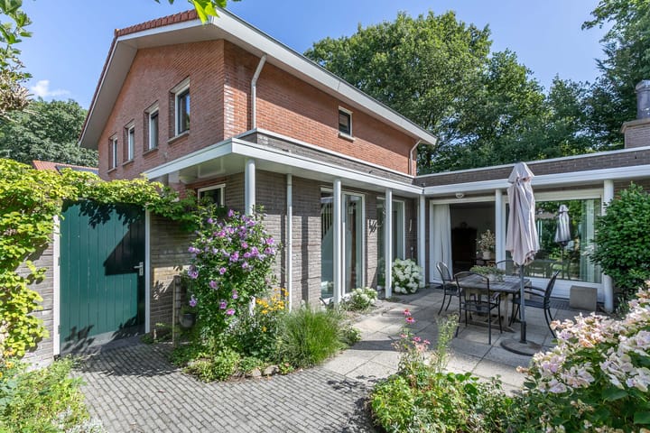Prins Johan Frisolaan 7 in Amersfoort