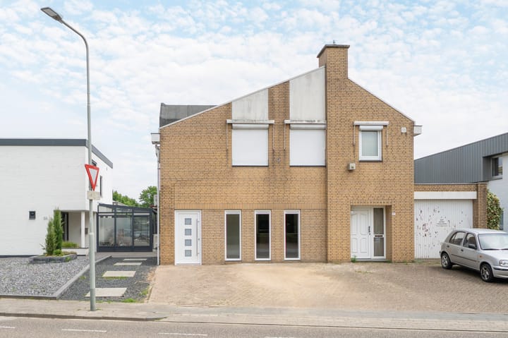 Prinsbisdomstraat 48B in Born