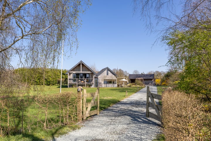 Photo of property Prinsenstraat 2, Gorssel
