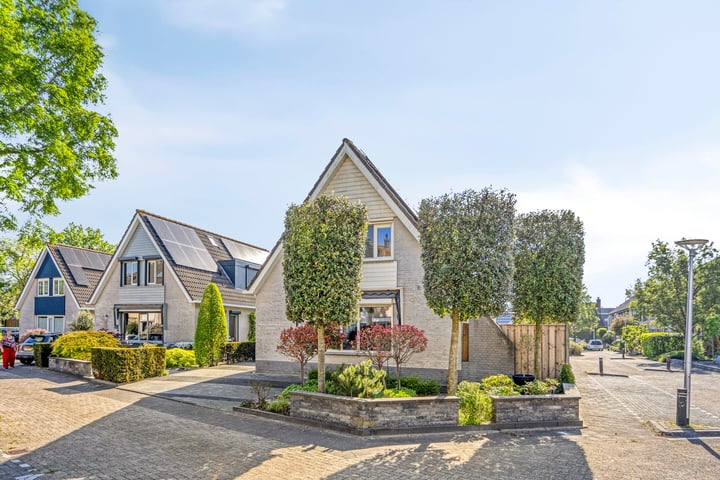 Photo of property Prinsenweer 21, Sliedrecht