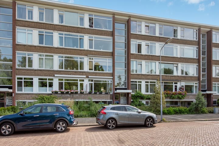 Prinses Beatrixlaan 294 in Voorburg