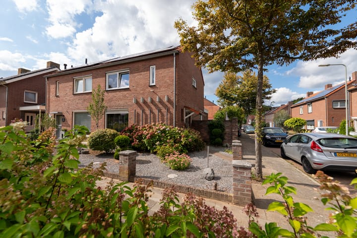Prinses Beatrixstraat 10 in Baarlo