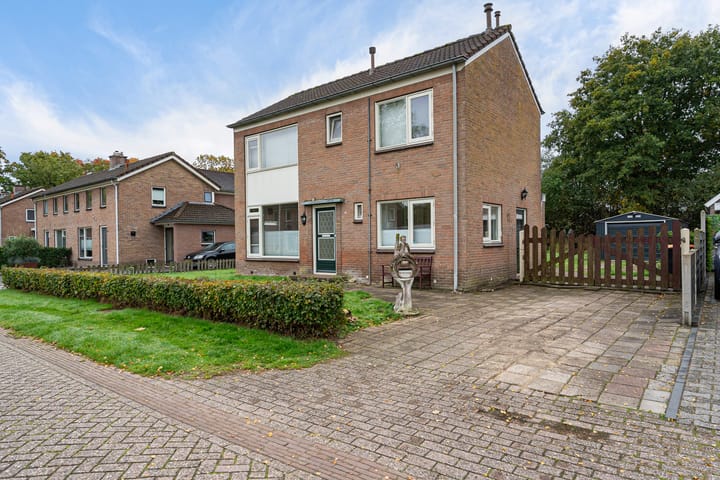 Prinses Beatrixstraat 12 in Vledder