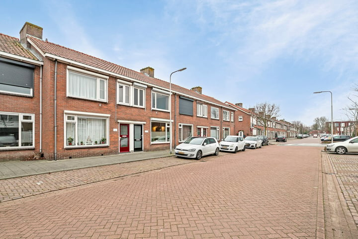 Prinses Beatrixstraat 62 in Arkel