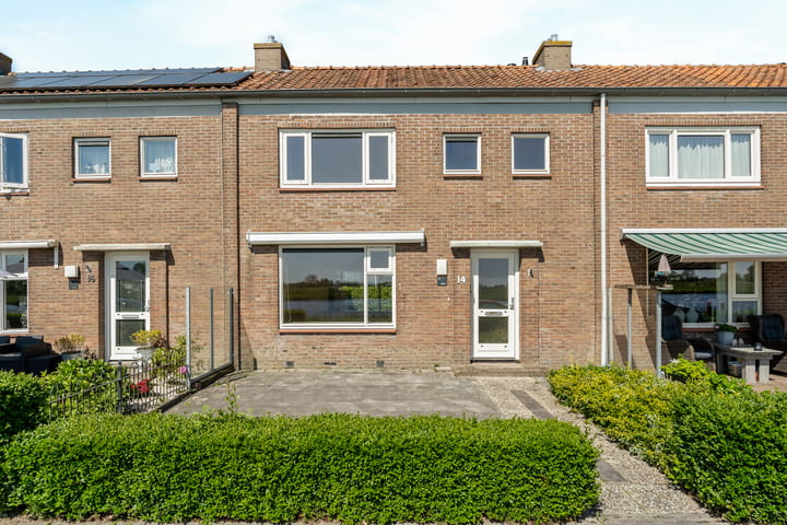 Photo of property Prinses Beatrixweg 14, Grou