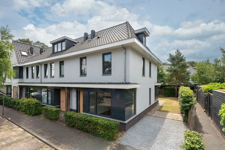 Photo of property Prinses Catharina Amalialaan 77, Zeist