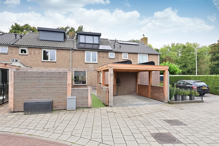 Photo of property Prinses Irenehof 37, Naarden