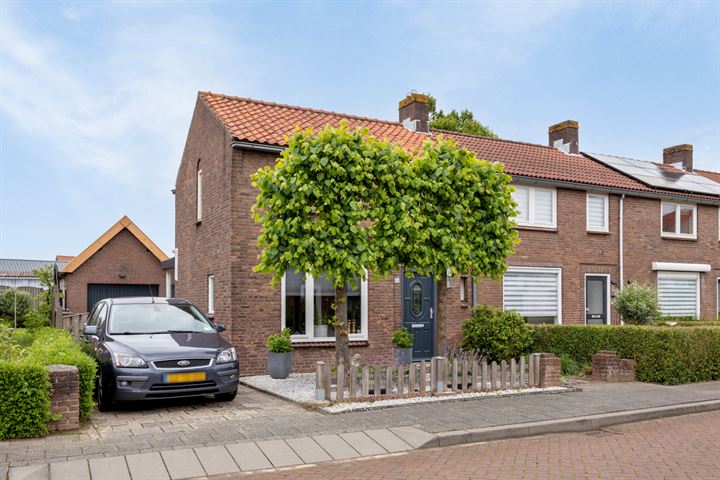 Photo of property Prinses Irenelaan 10, Nieuwendijk