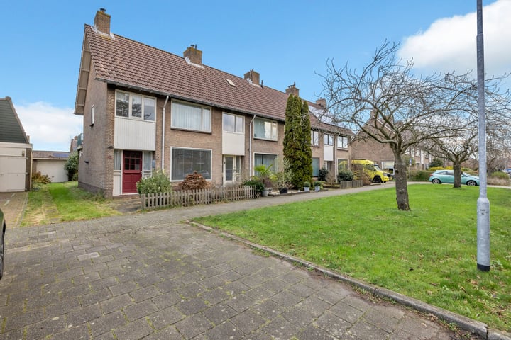 Photo of property Prinses Irenelaan 52, Uitgeest