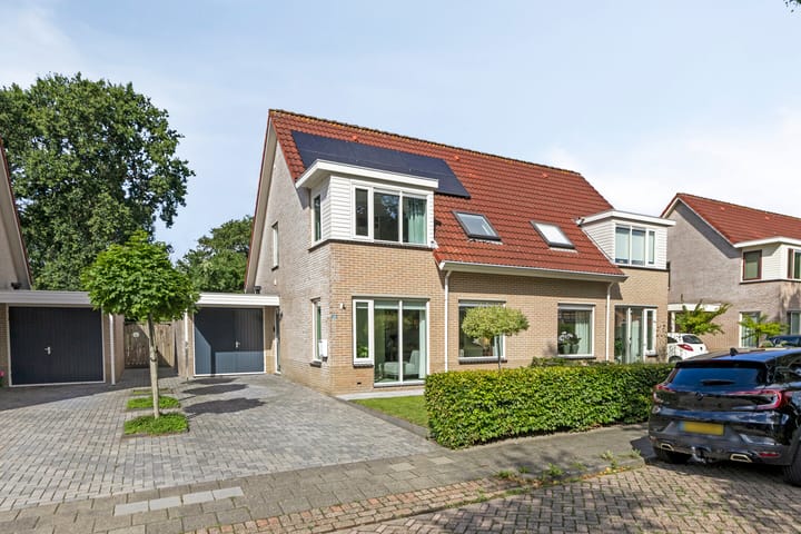 Prinses Irenestraat 25 in Burgum
