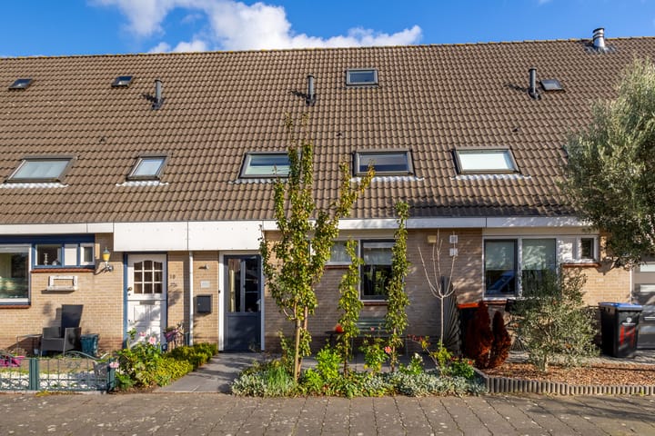 Photo of property Prinses Ireneweg 12, Oud-Alblas