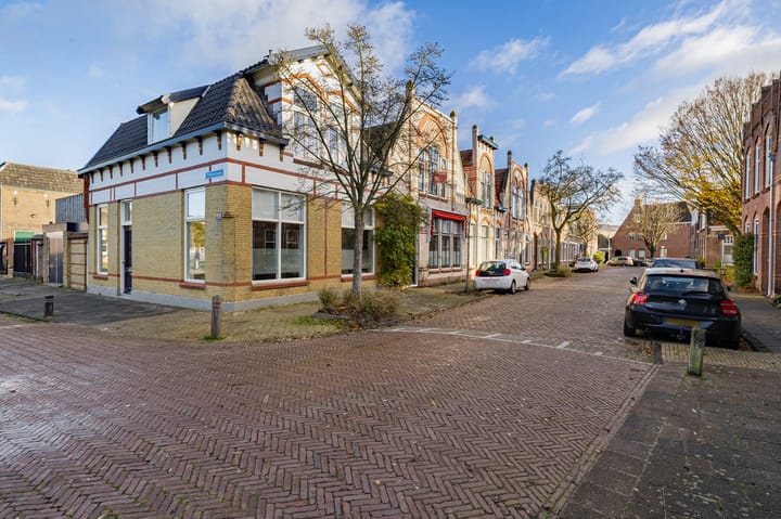 Priorstraat 2 in Sneek