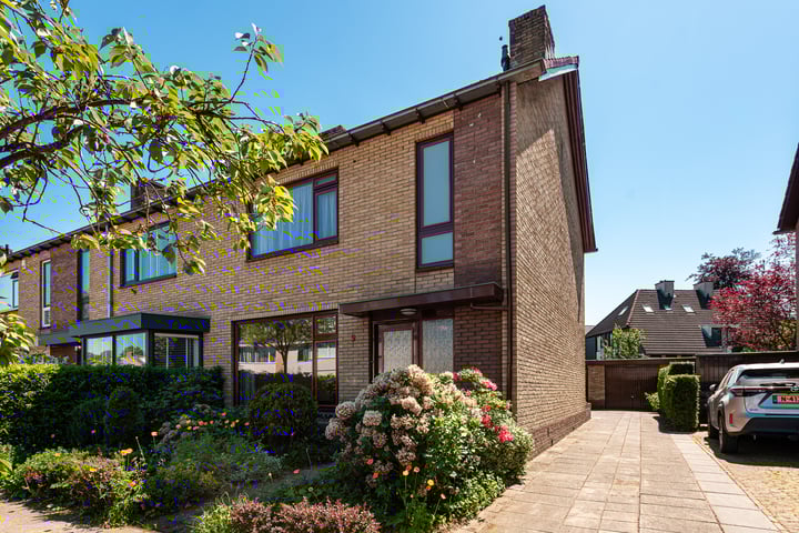 Photo of property Prof. Asserlaan 9, Baarn