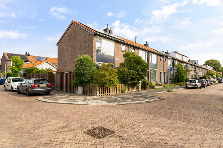 Prof. Henketstraat 1 in Delft Foto