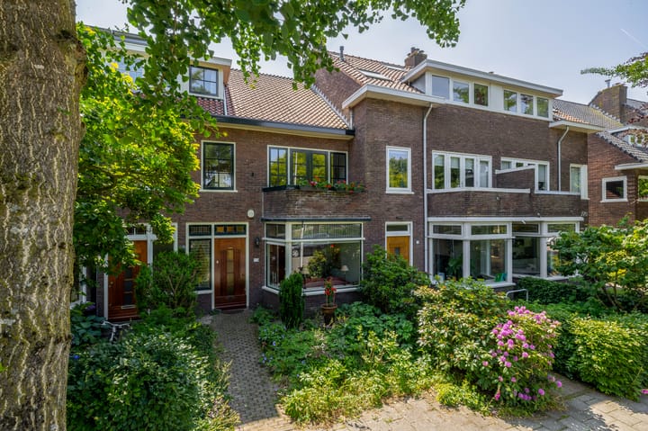 Prof. Leonard Fuchslaan 14 in Utrecht foto