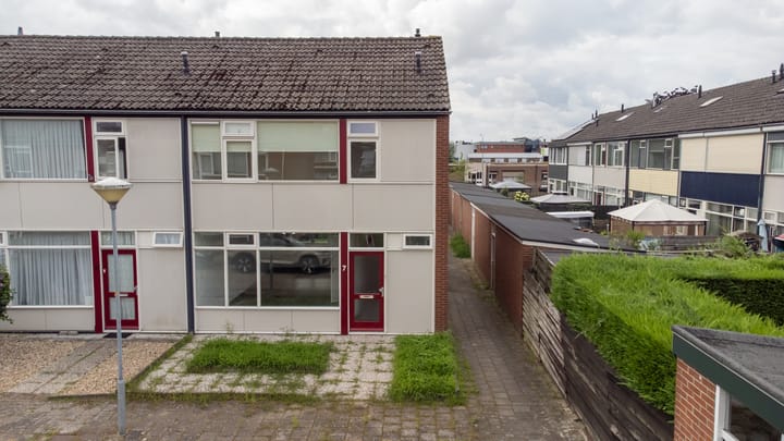 Prof.Van der Leeuwstraat 7 in 's-Heerenberg