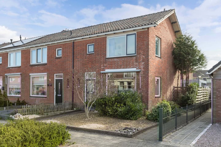 Photo of property Professor Camperstraat 2, Franeker