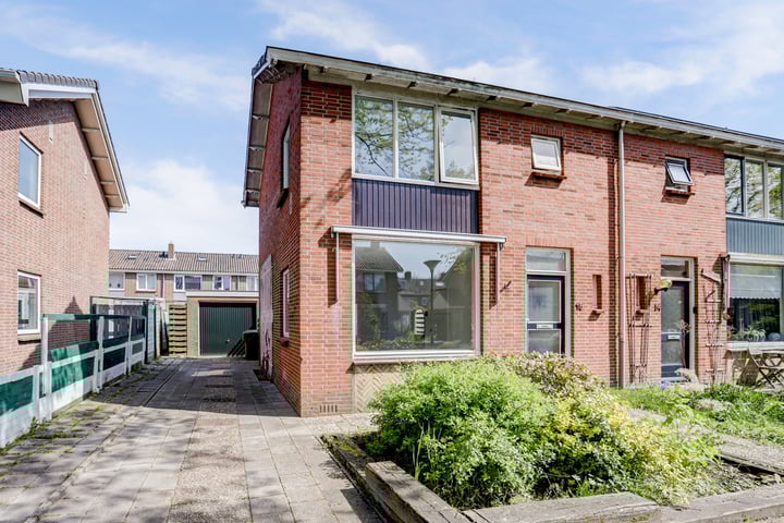 Photo of property Professor van Swindenstraat 16, Franeker