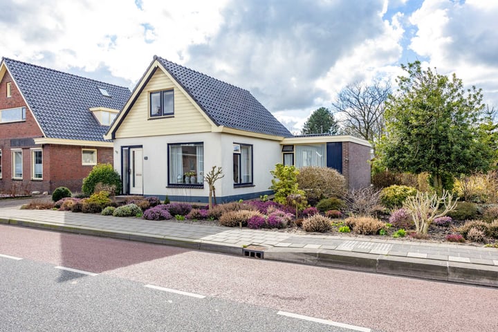 Photo of property Provincialeweg 69, Kornhorn