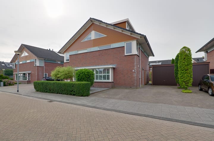 Prunushage 27 in Assen