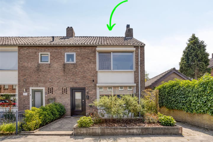 Prunuslaan 11 in Roosendaal Foto