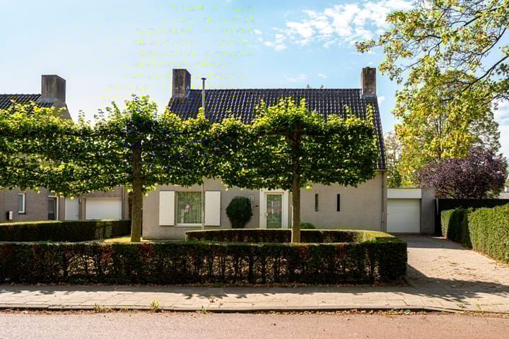 Puccinilaan 1b in Berkel-Enschot