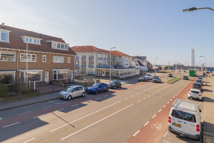 Photo of property Quarles van Uffordstraat 97, Noordwijk