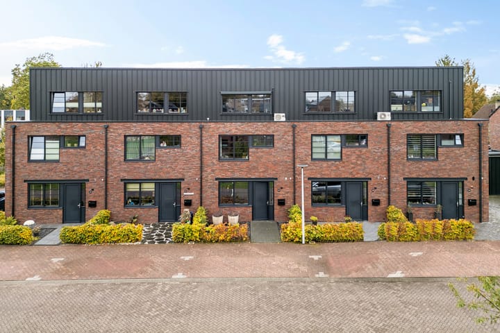 R.A. de Monchystraat 60 in Hengelo