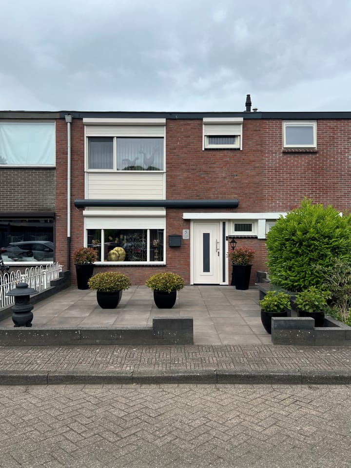 R. Bouwmanstraat 5 in Emmen
