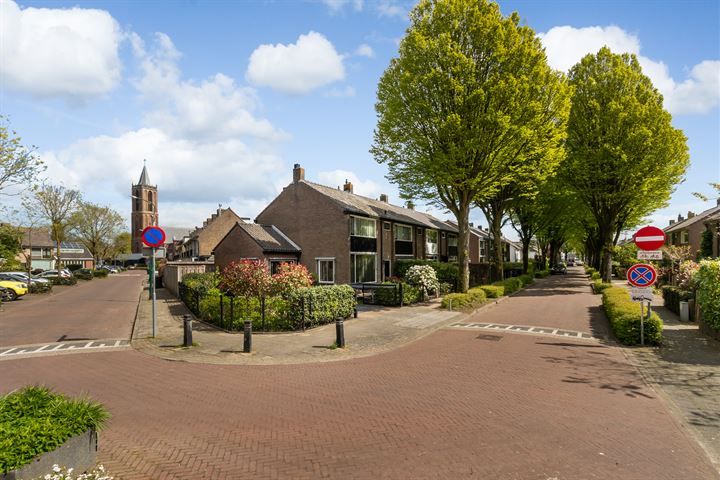 Raadhuislaan 28 in Eemnes