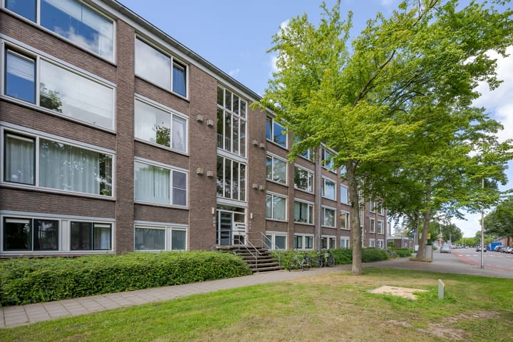 Raadhuislaan 88 in Voorschoten foto