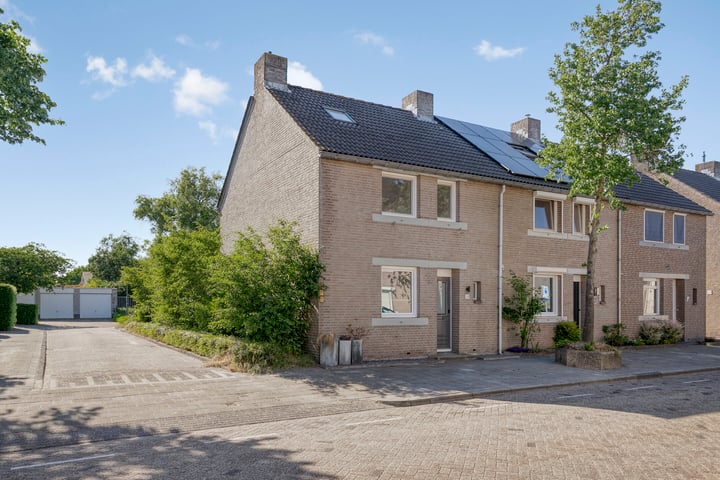 Raadhuisstraat 14 in Kaatsheuvel