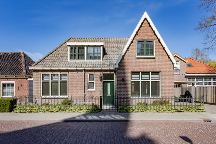 Raadhuisstraat 16 in Wognum
