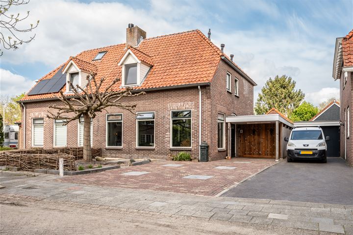 Raadhuisstraat 20 in Nuland