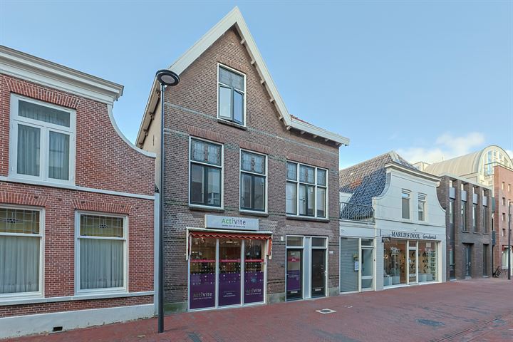 Raadhuisstraat 241 in Alphen aan den Rijn