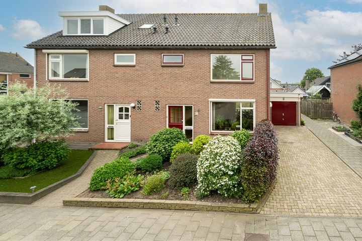 Raadhuisstraat 31 in Leerbroek