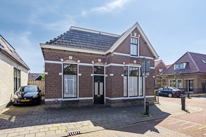 Photo of property Raadhuisstraat 37, Wolvega