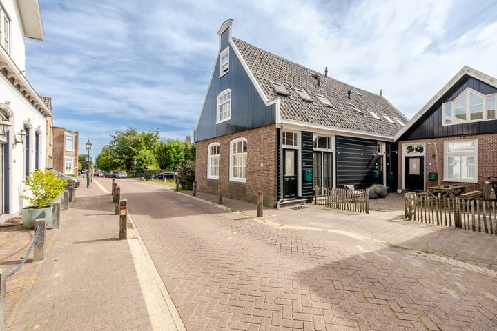 Raadhuisstraat 55 in Oosthuizen