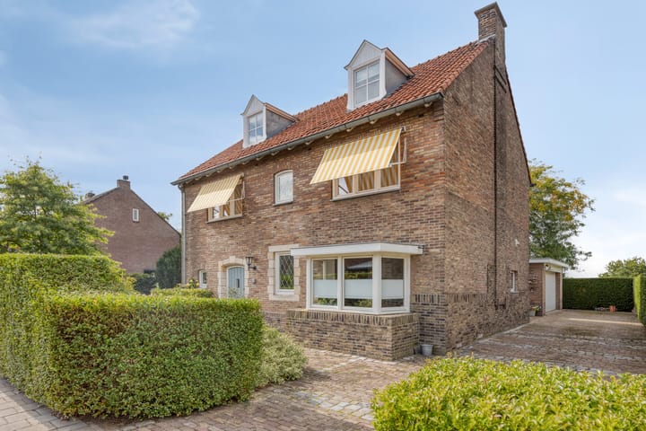 Raadhuisstraat 59 in Urmond