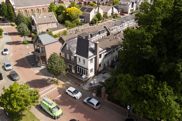 Raadhuisstraat 72 in Alphen aan den Rijn