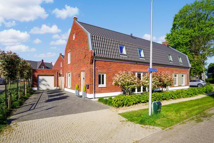 Raadhuisstraat 8 in Berkel-Enschot
