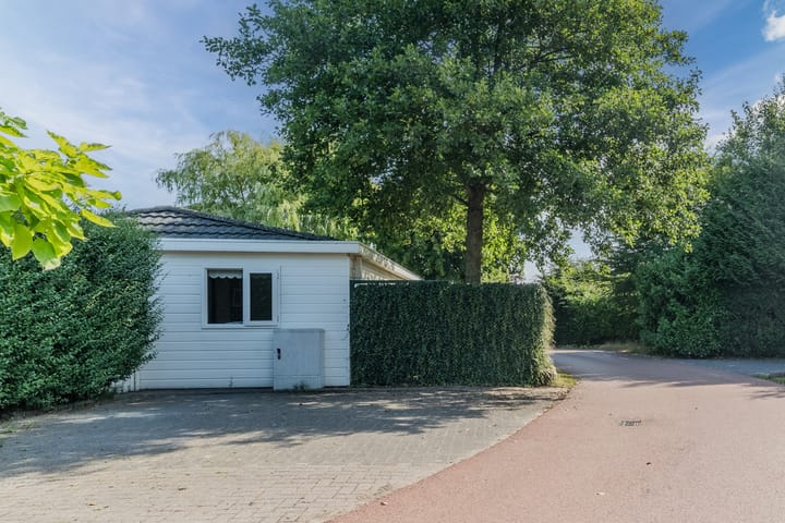 Raakeindse Kerkweg 71-b10 in Molenschot foto