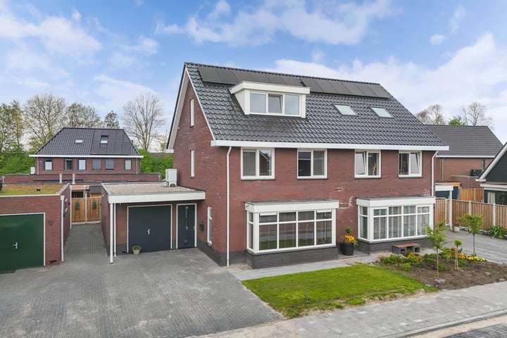 Photo of property Raatakker 4, Bant