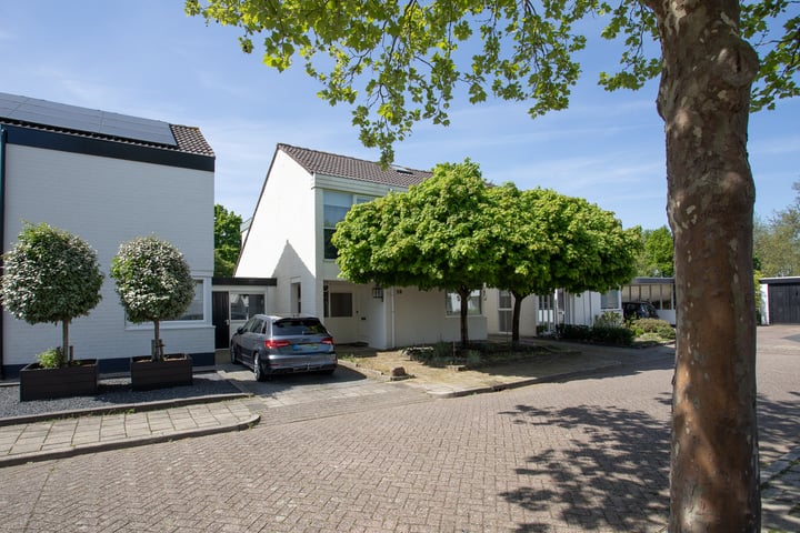 Radboud 28 in Almelo