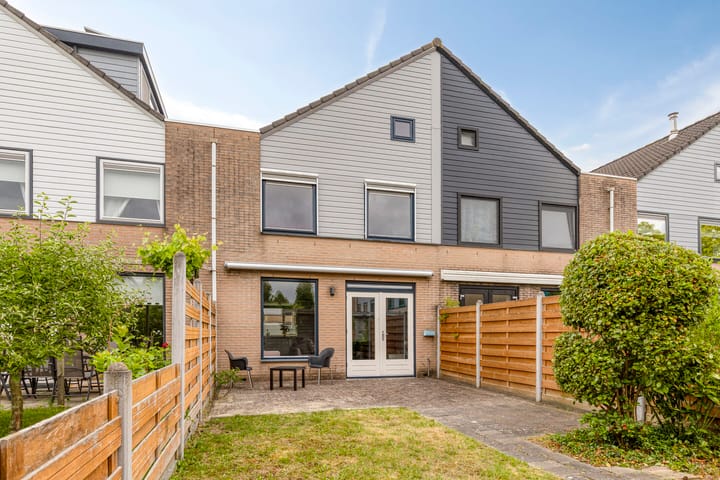Photo of property Radio Oranjelaan 10, Almere