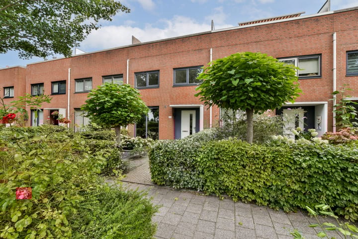 Randmeerstraat 102 in Lisse
