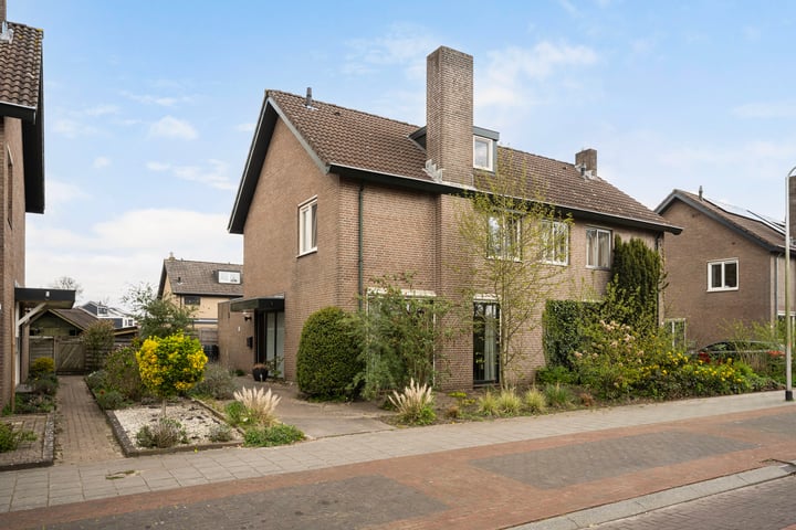 Photo of property Randweg 144, Meppel